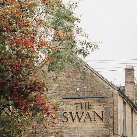 The Swan Inn Shipton under Wychwood Eksteriør bilde